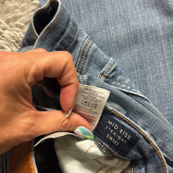 Lucky Brand light wash mid rise  Straight sweet  Leg Jeans size 6 - Picture 5 of 8